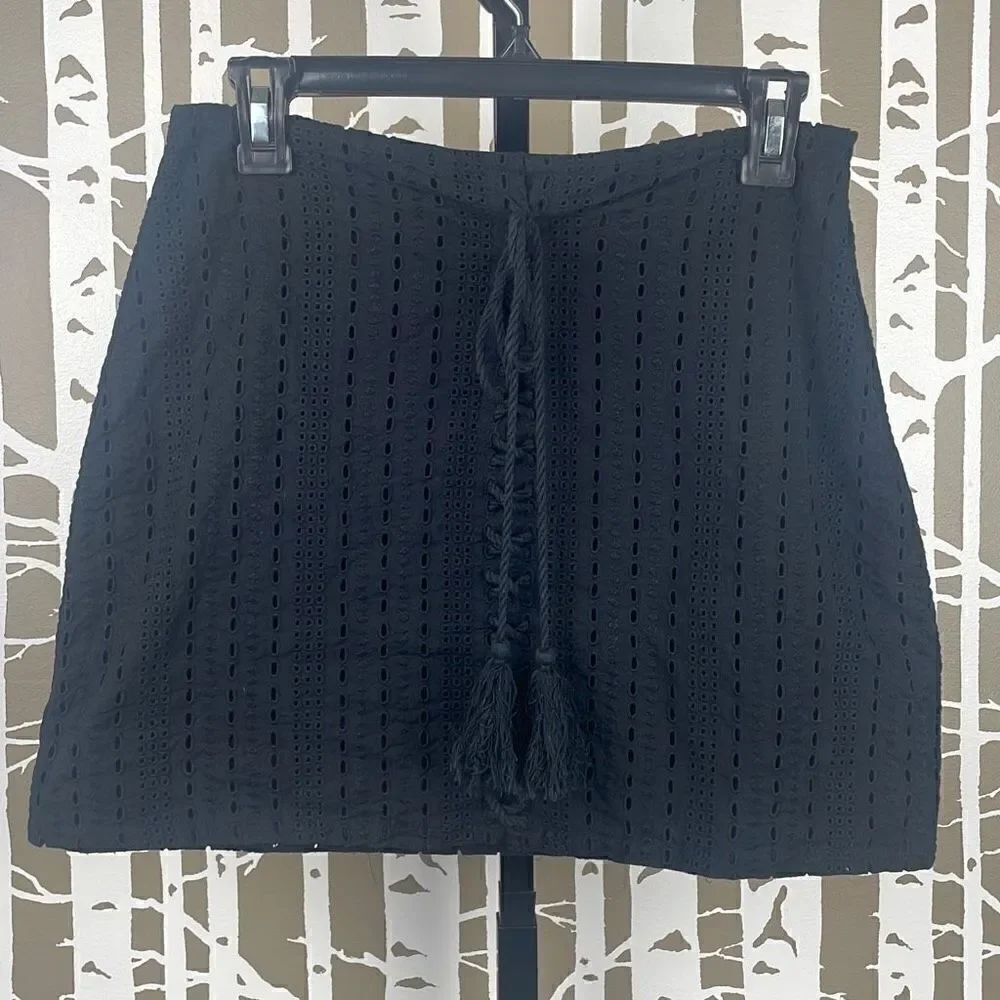 Leith Black Cotton Eyelet Mini Skirt sz M